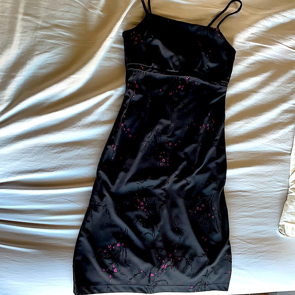 LBD - Picture 4 of 5